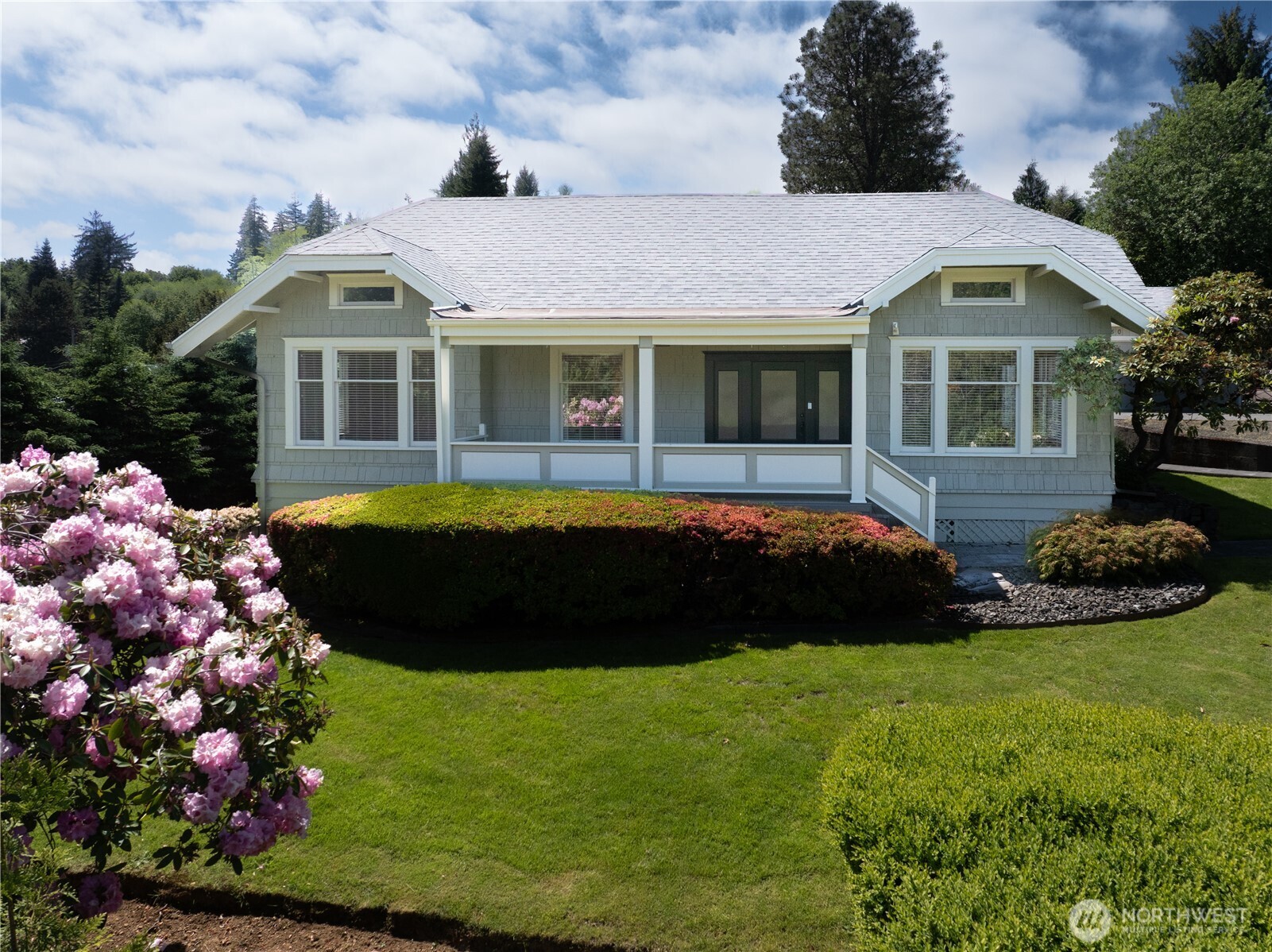 550 Ballentine Street Property Photo 2