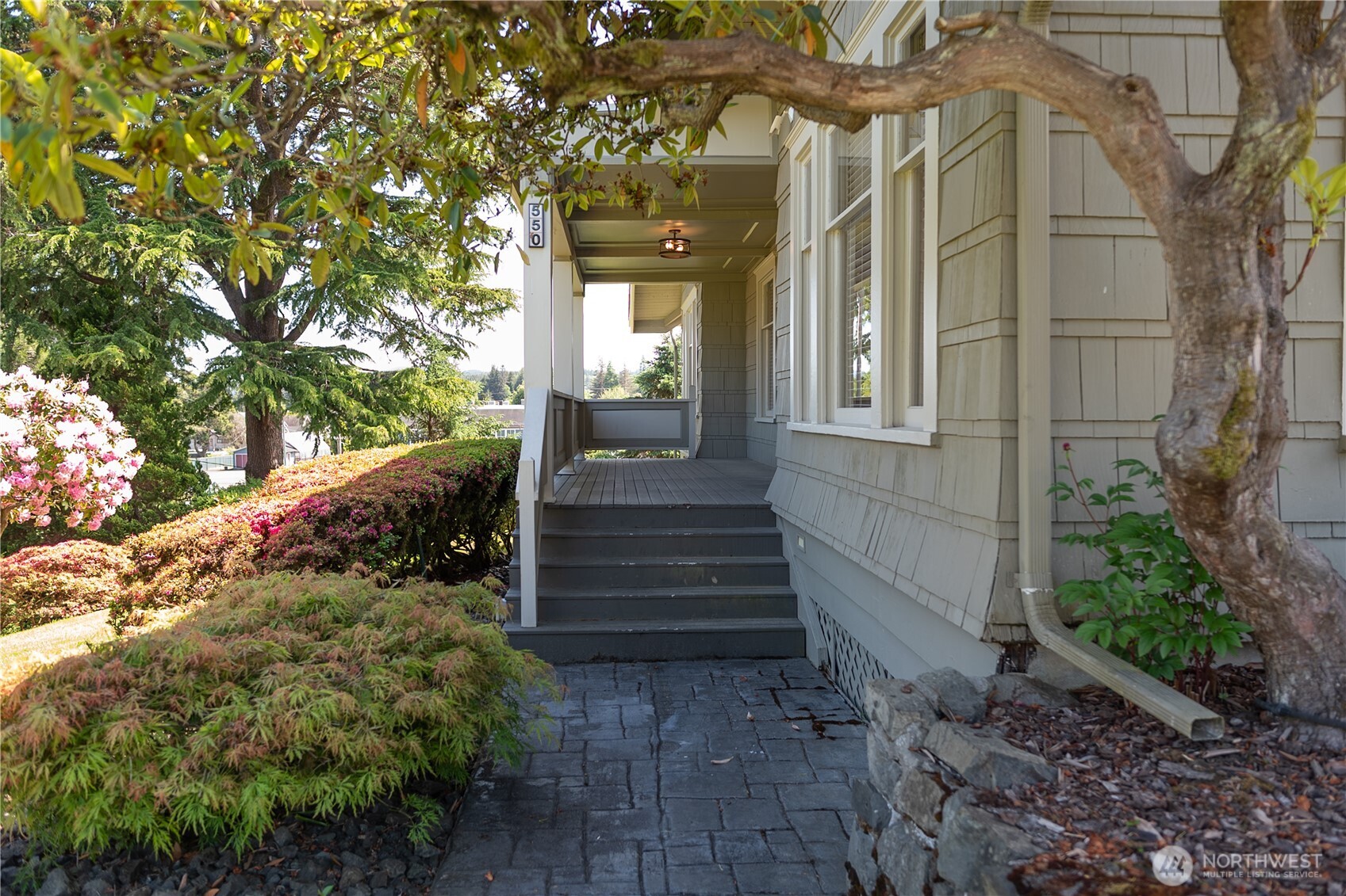550 Ballentine Street Property Photo 5