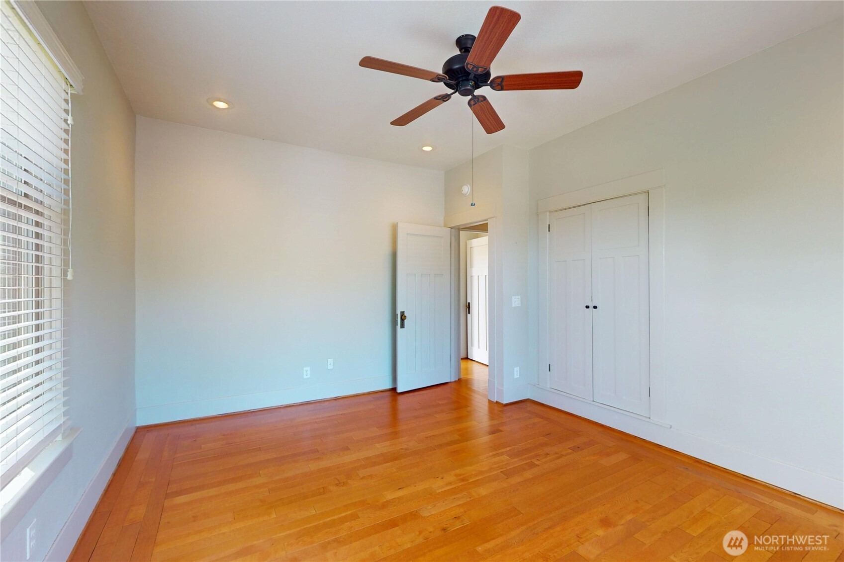 550 Ballentine Street Property Photo 21