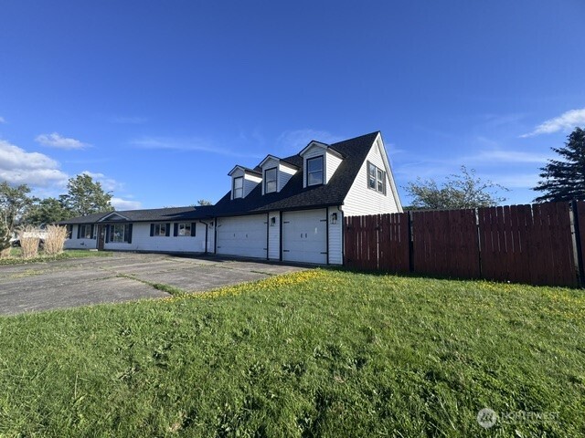 3215 Williams Avenue Property Photo 1