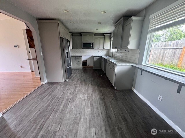 3215 Williams Avenue Property Photo 9