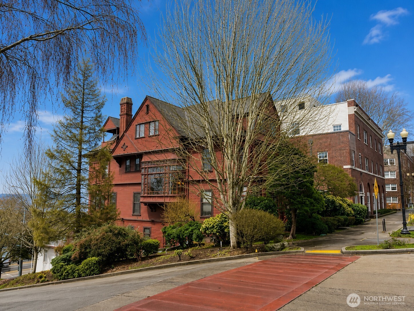 401 Broadway Property Photo 3