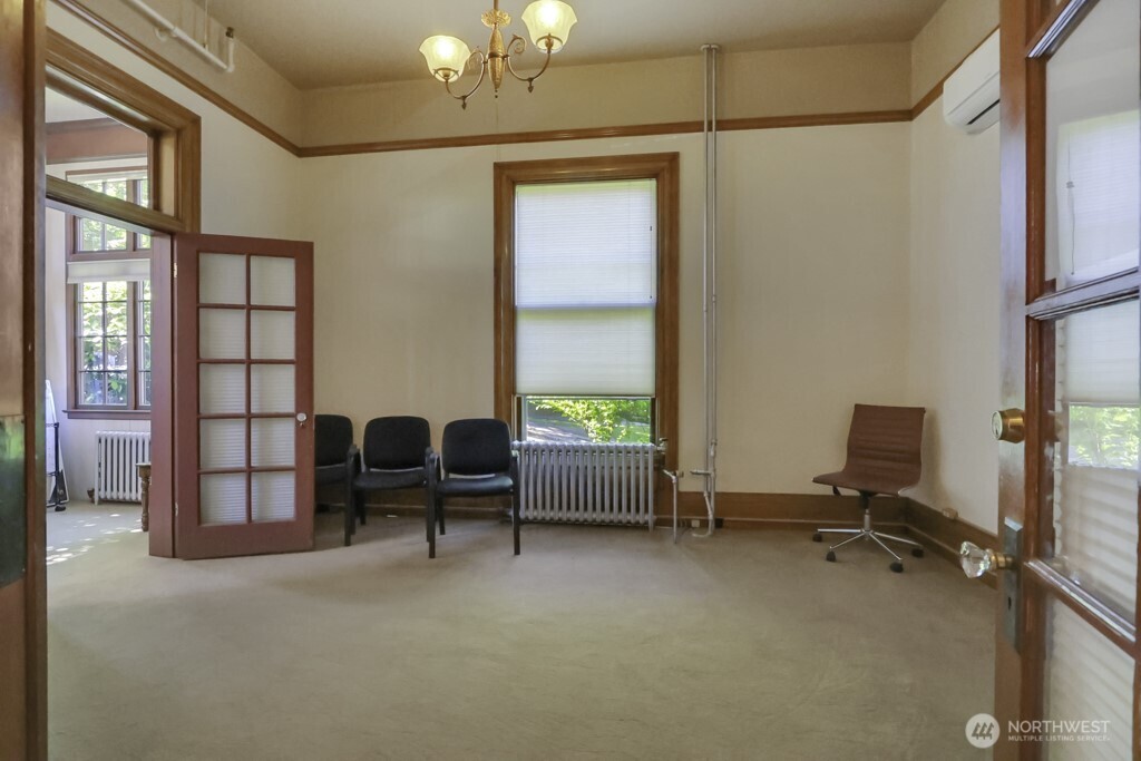 401 Broadway Property Photo 12
