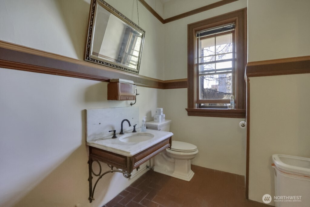 401 Broadway Property Photo 25