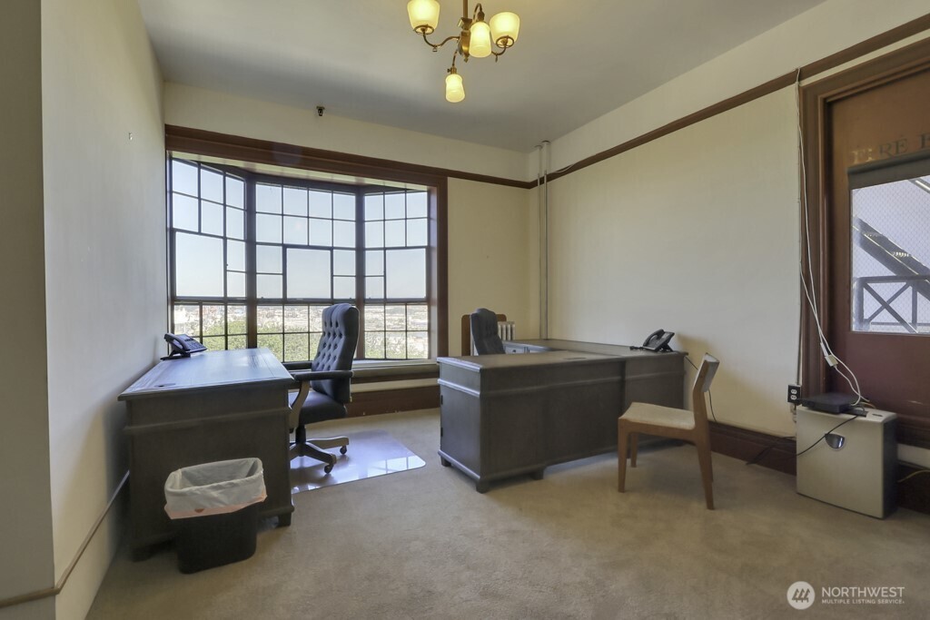 401 Broadway Property Photo 26