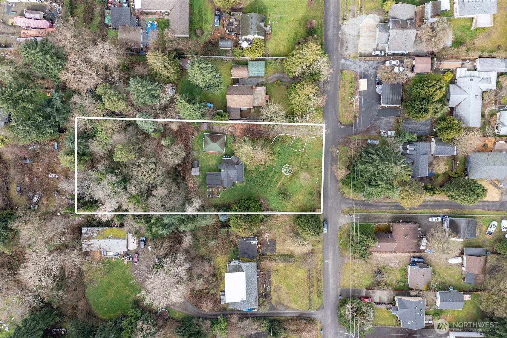 12027 10th Avenue Property Photo 5