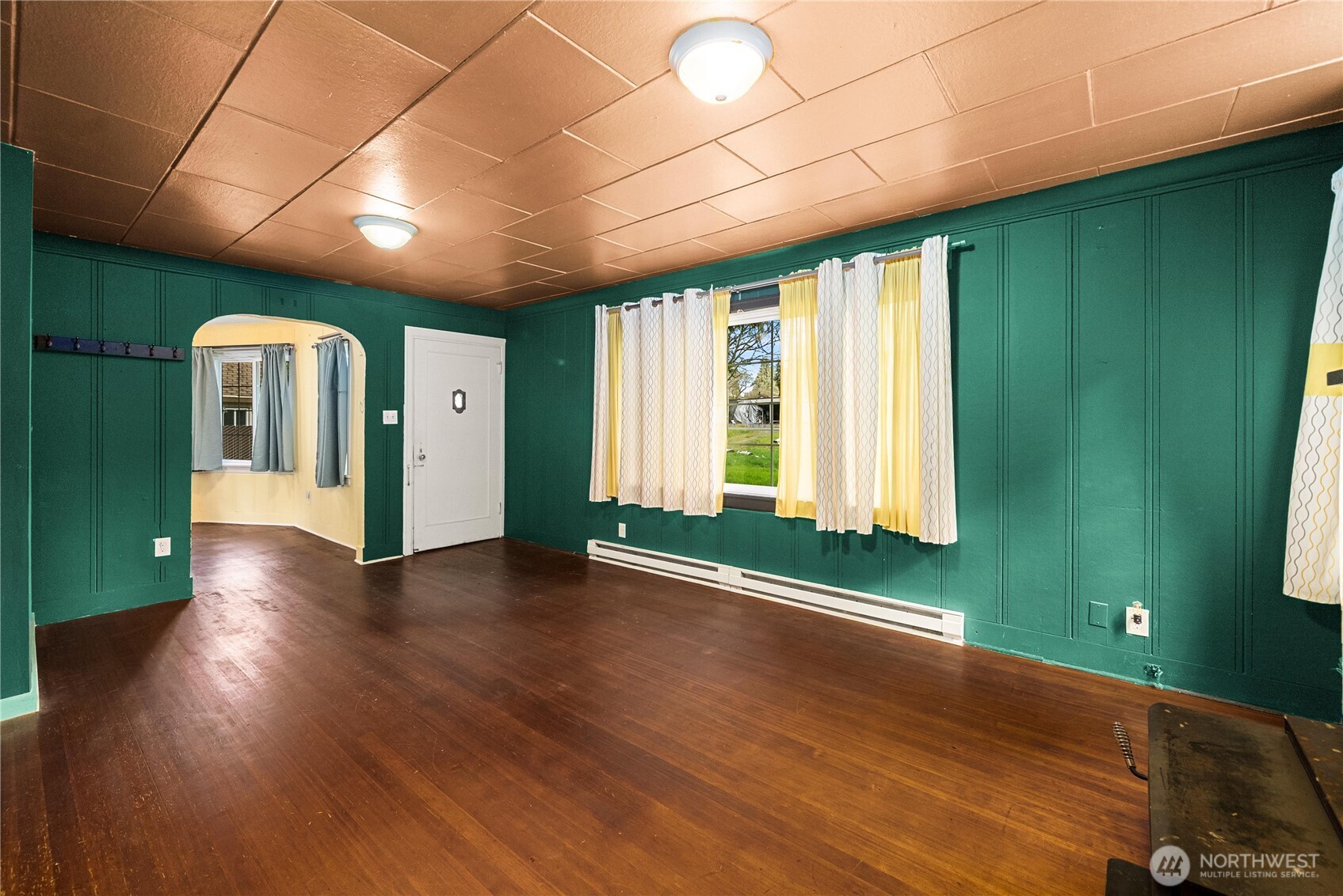 12027 10th Avenue Property Photo 8