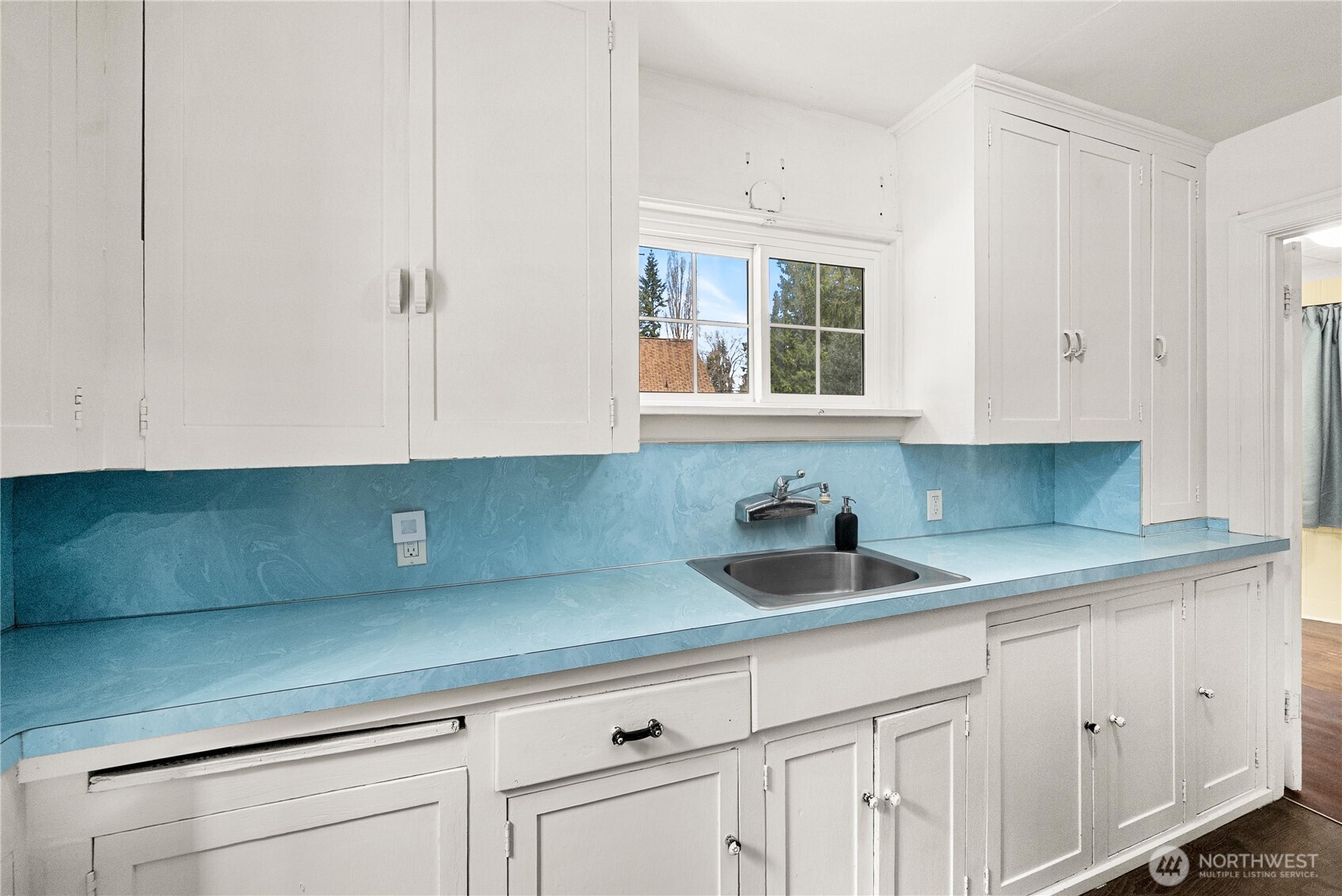 12027 10th Avenue Property Photo 12