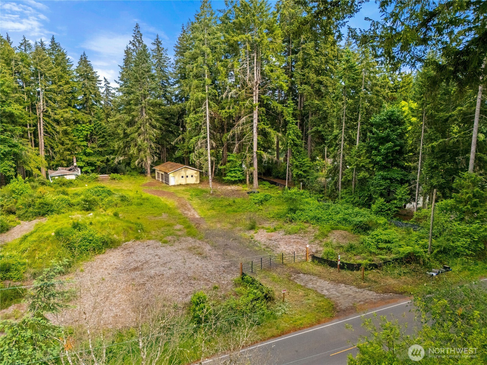 2774 Marine Drive Property Photo 3