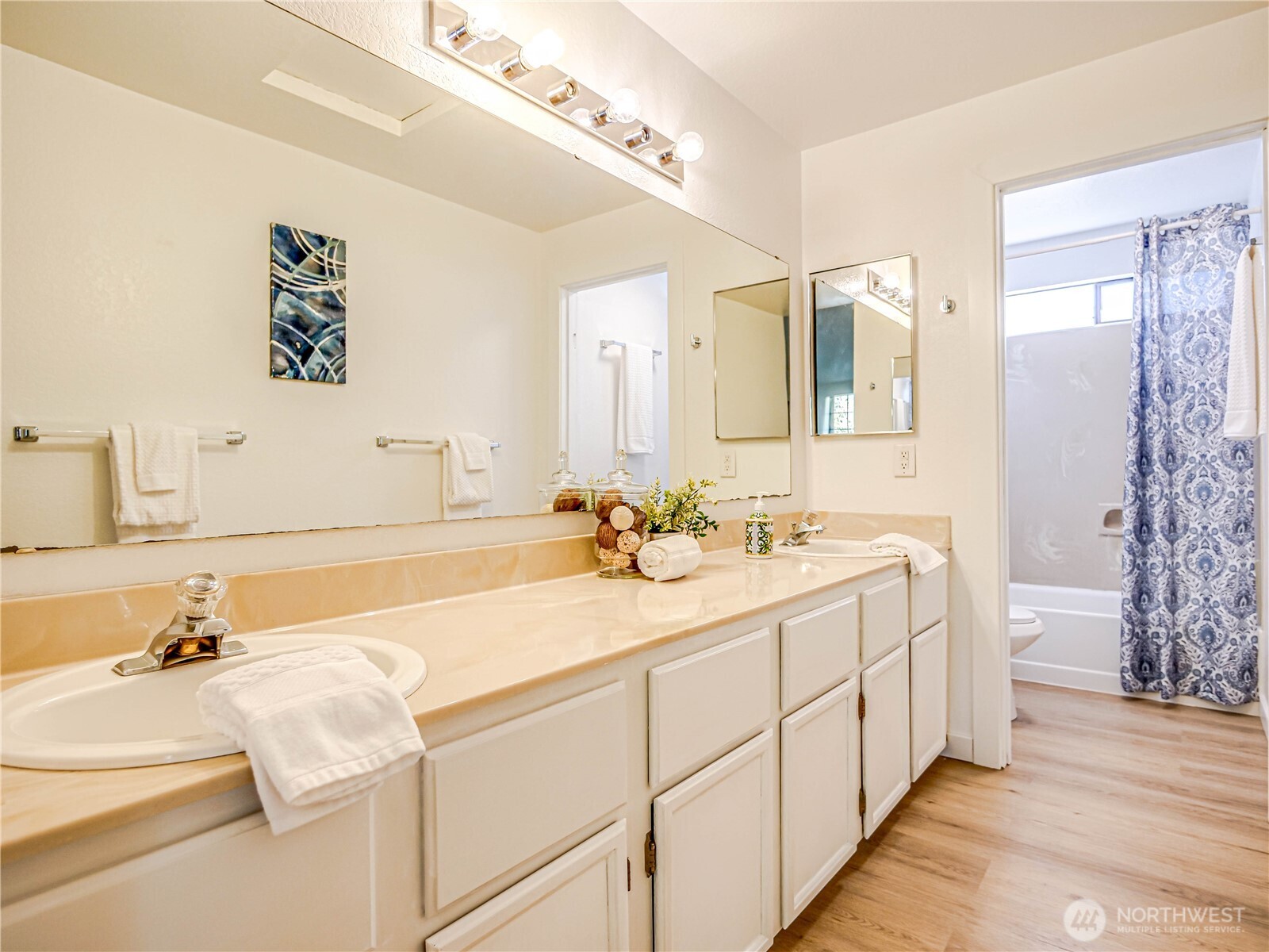 8407 18th Avenue 4-102 Property Photo 8