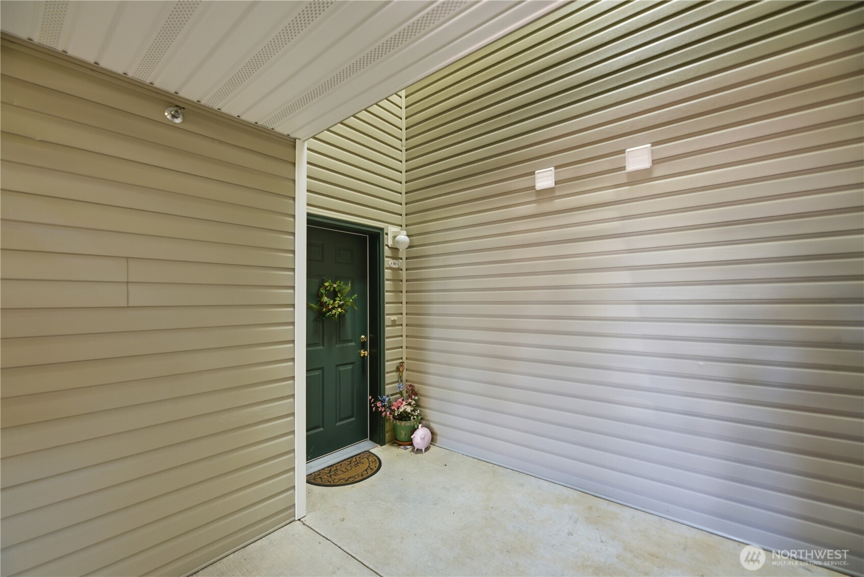 2001 120th Place 8-103 Property Photo 12