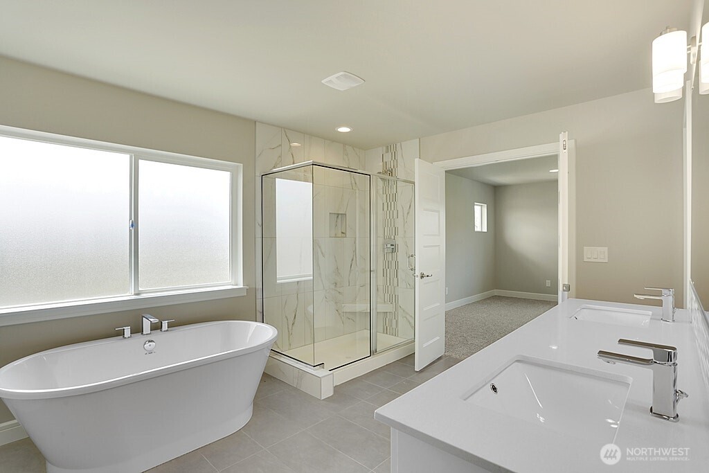 22854 61st Street 303 Property Photo 15