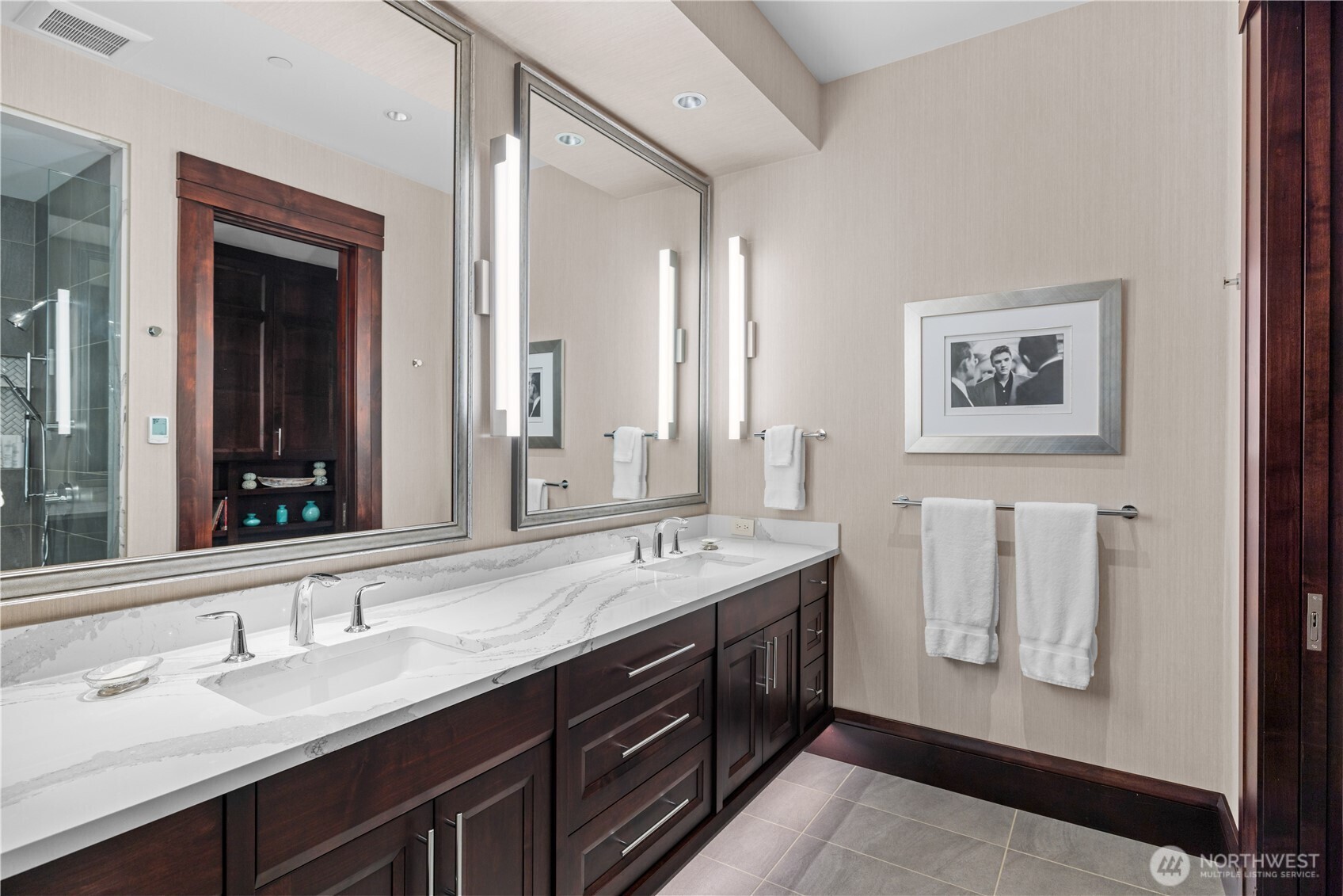 2530572 Property Photo 23