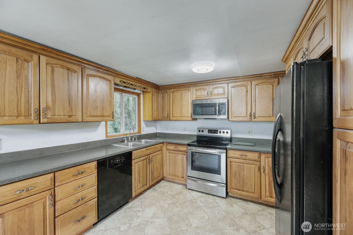 5703 318th Avenue Property Photo 5