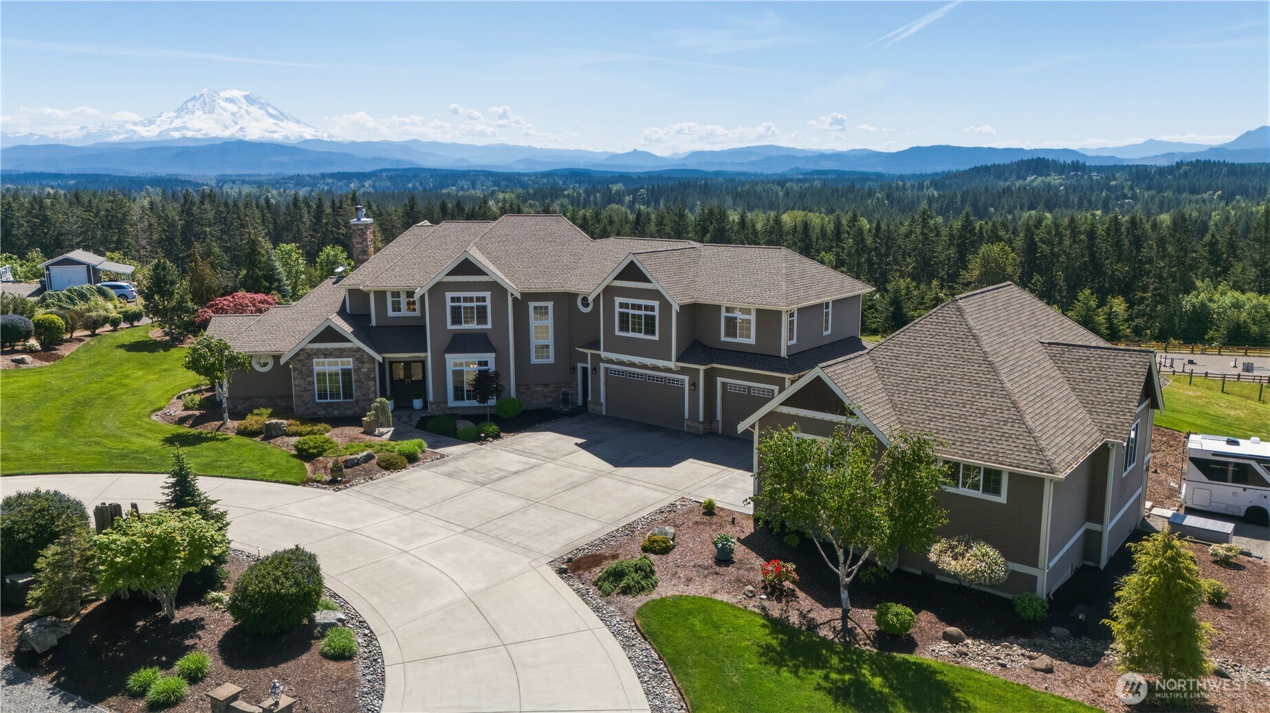 2416 Cascade Drive Property Photo 1