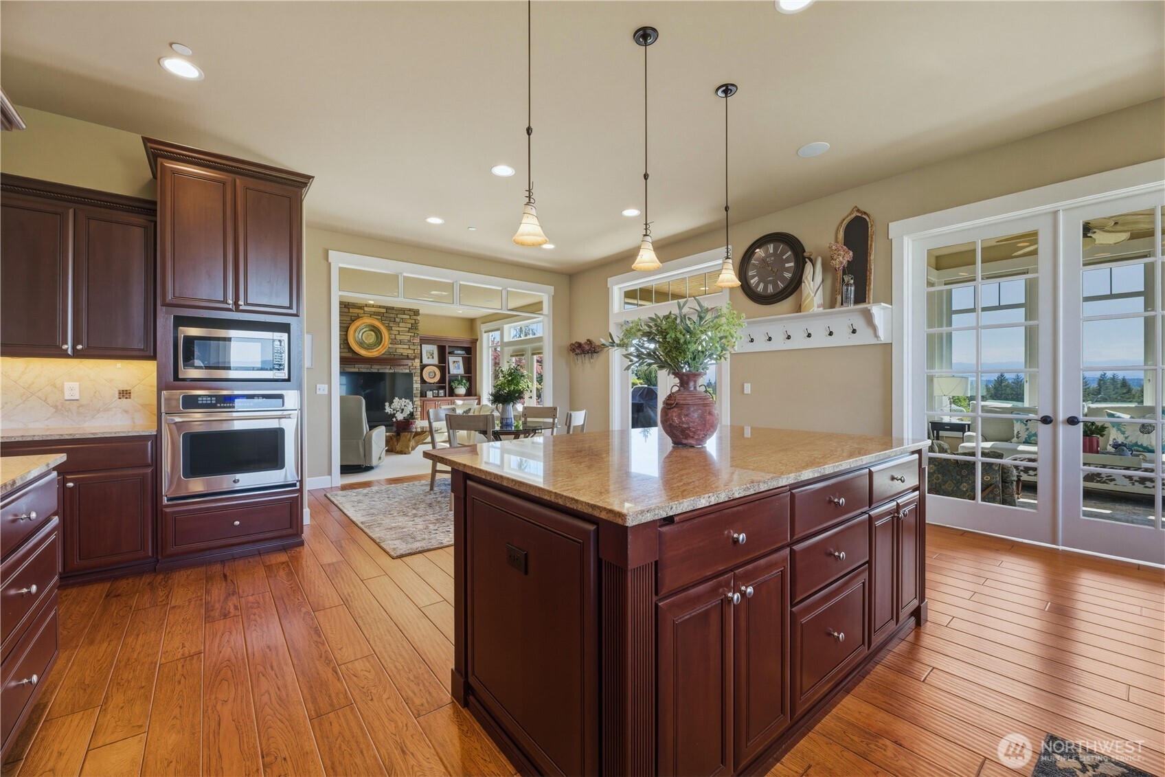 2416 Cascade Drive Property Photo 12