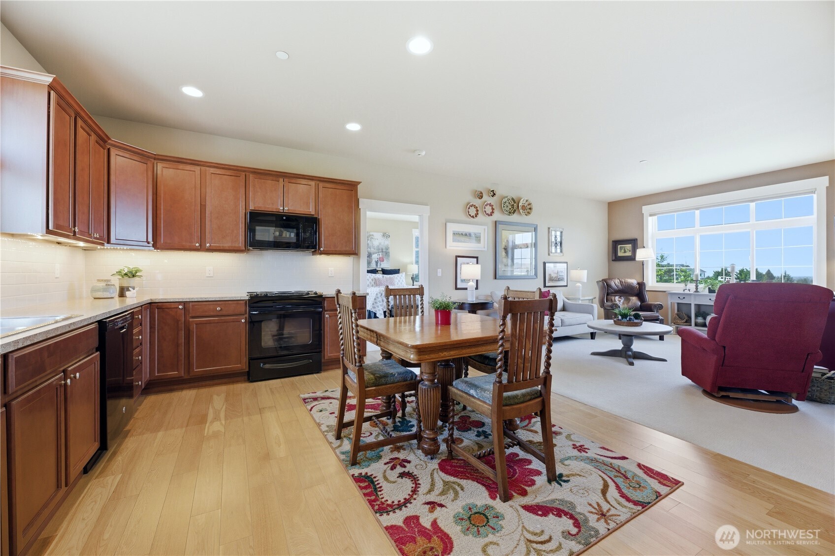 2416 Cascade Drive Property Photo 27