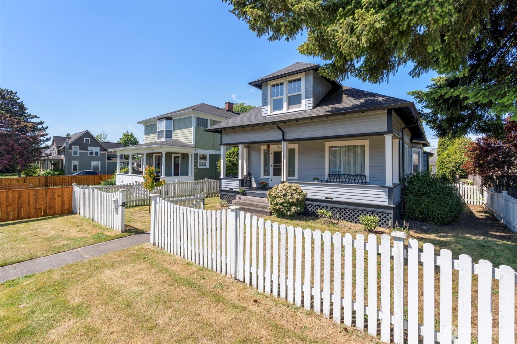 805 F Street Property Photo 1