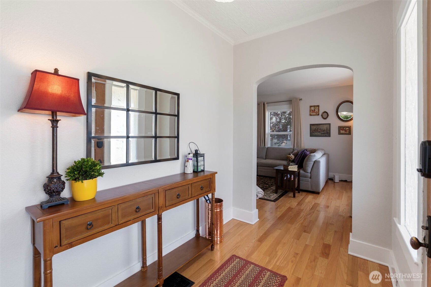805 F Street Property Photo 7