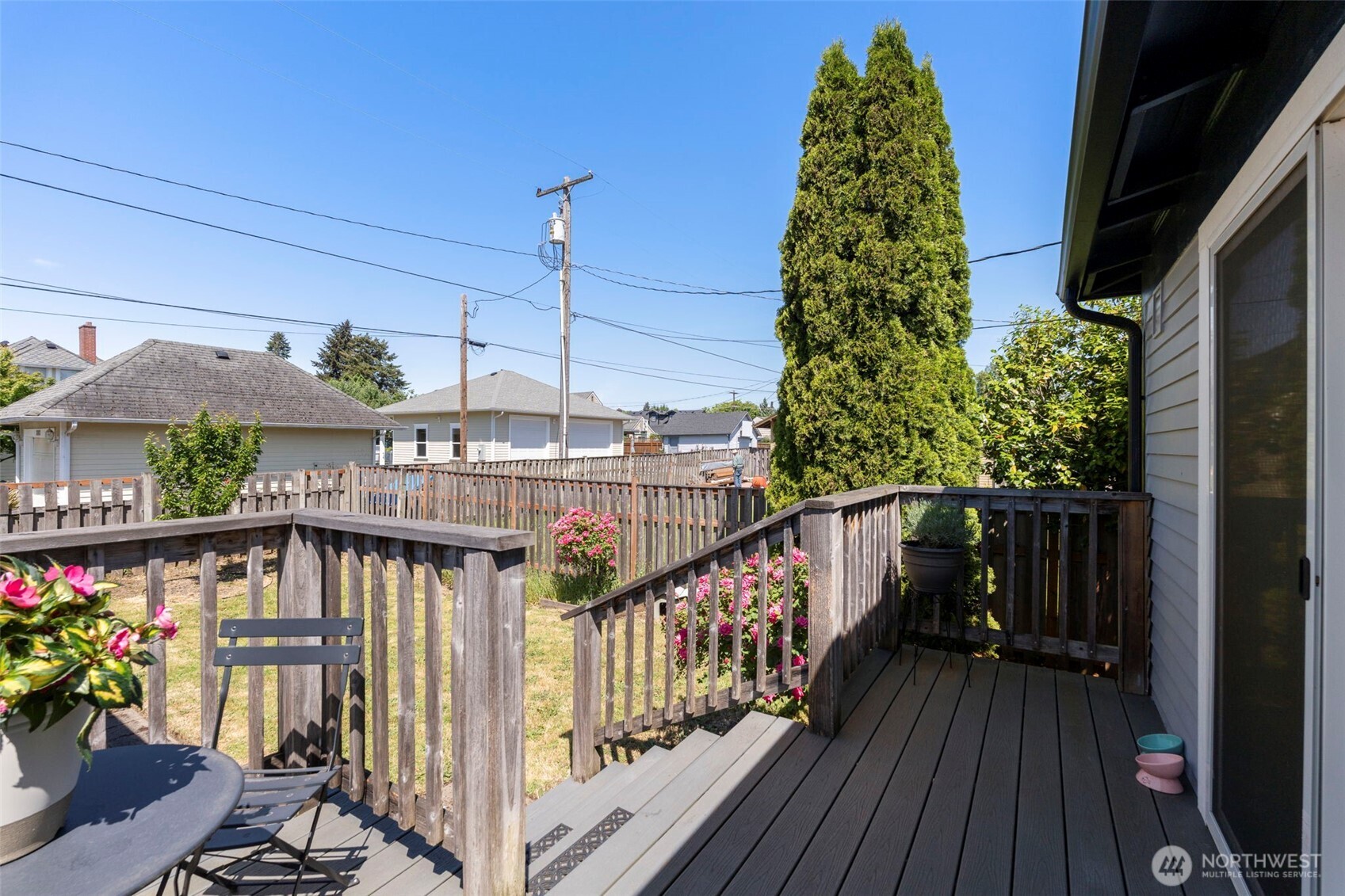 805 F Street Property Photo 37