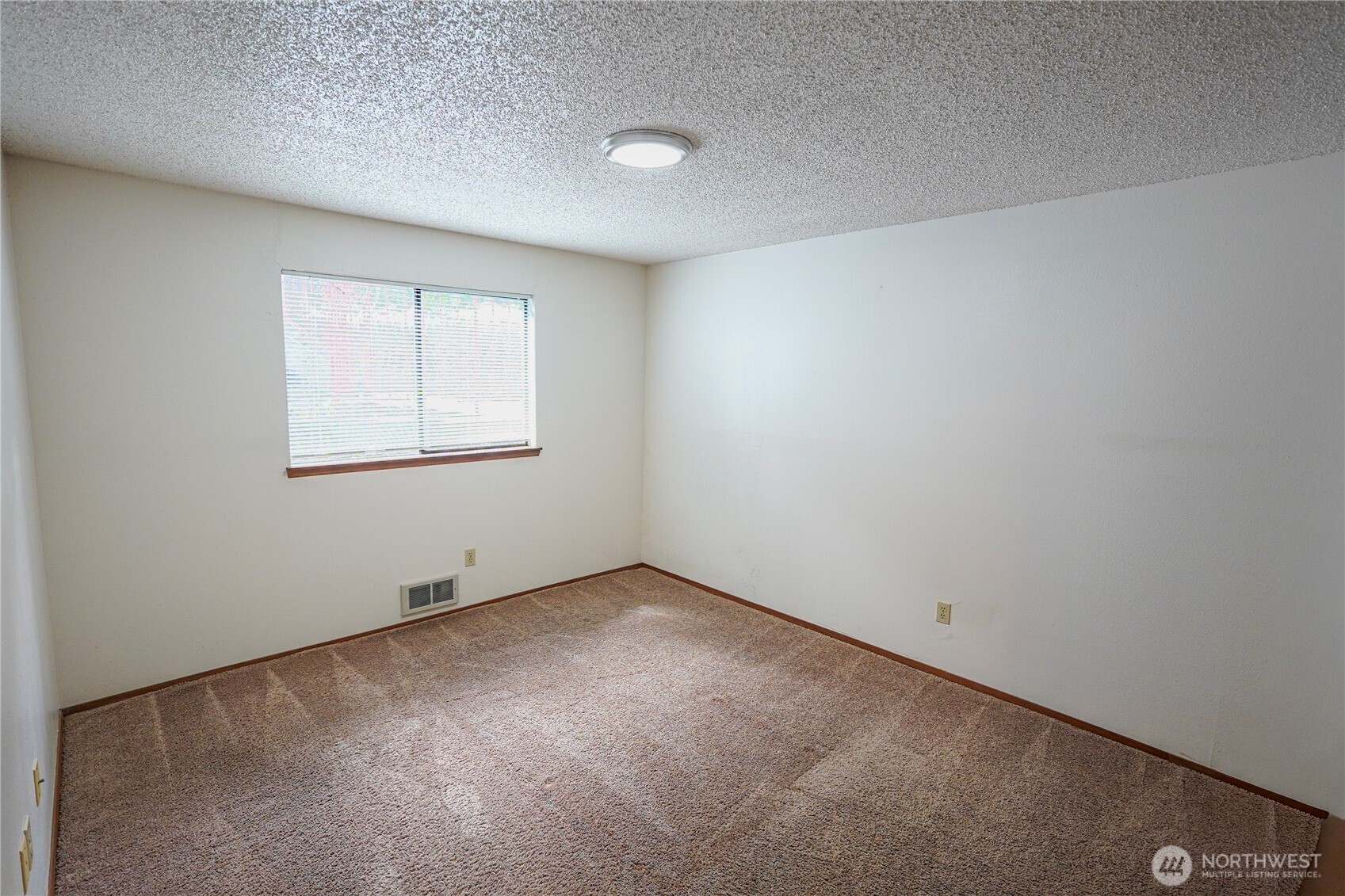 108 Kensington Avenue Property Photo 22