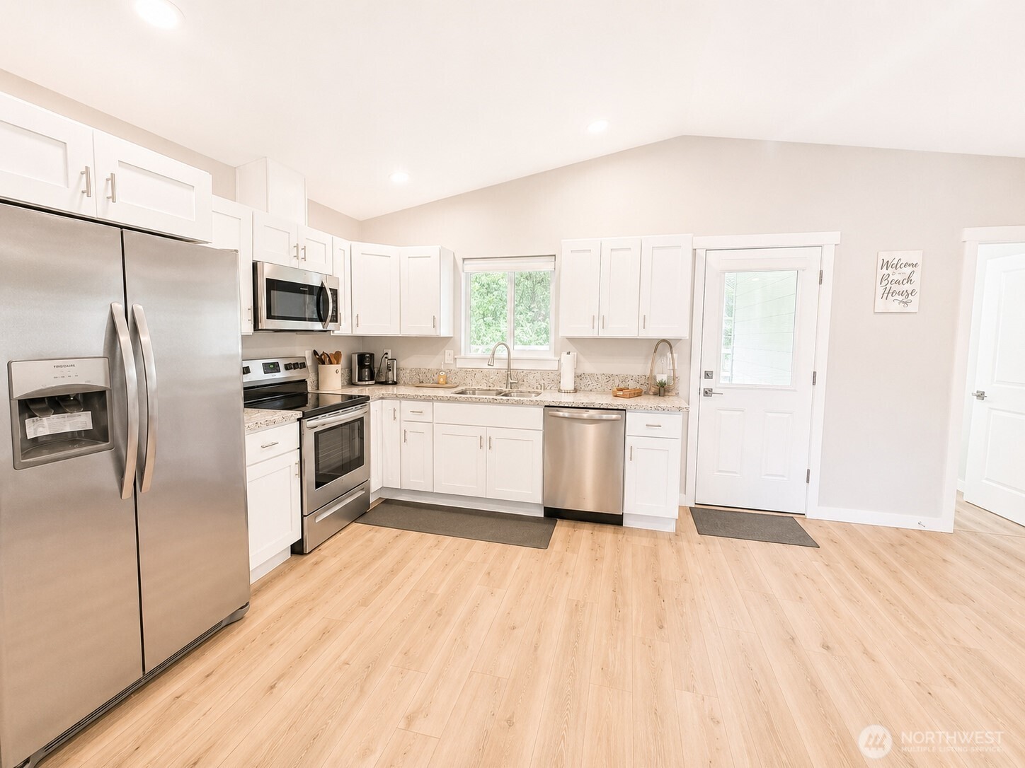 168 N Narwhal Loop Property Photo 11