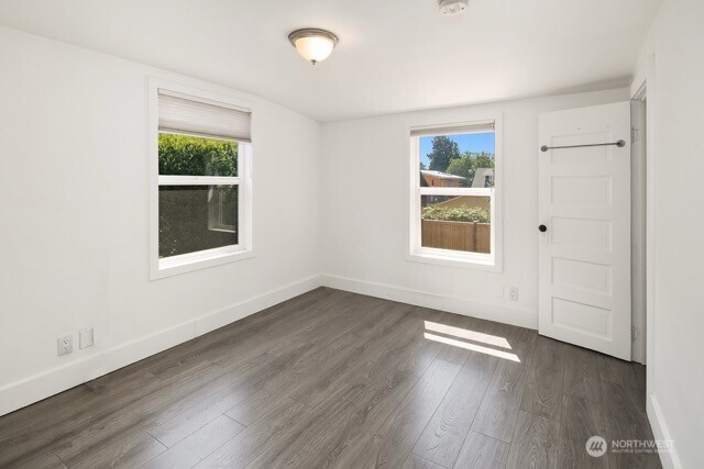 3943 S Orcas Street Property Photo 18