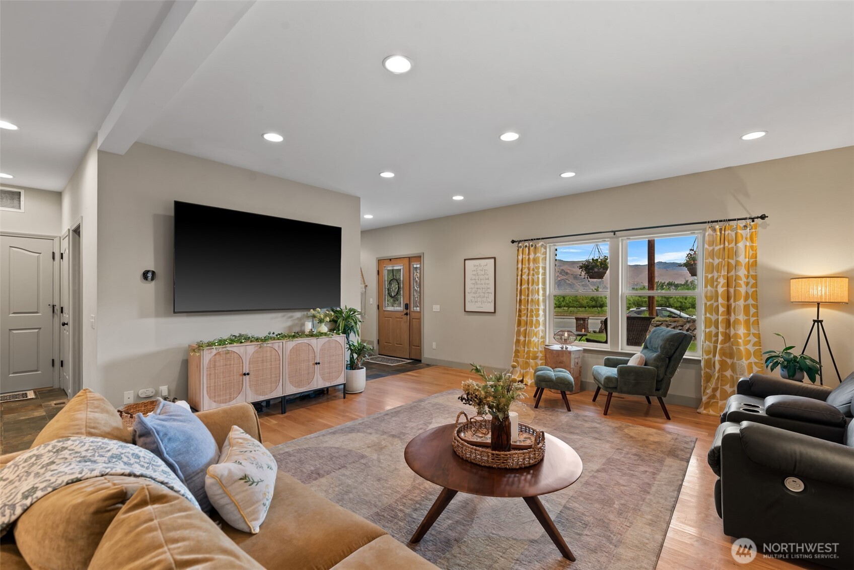 104 35th Street Property Photo 9