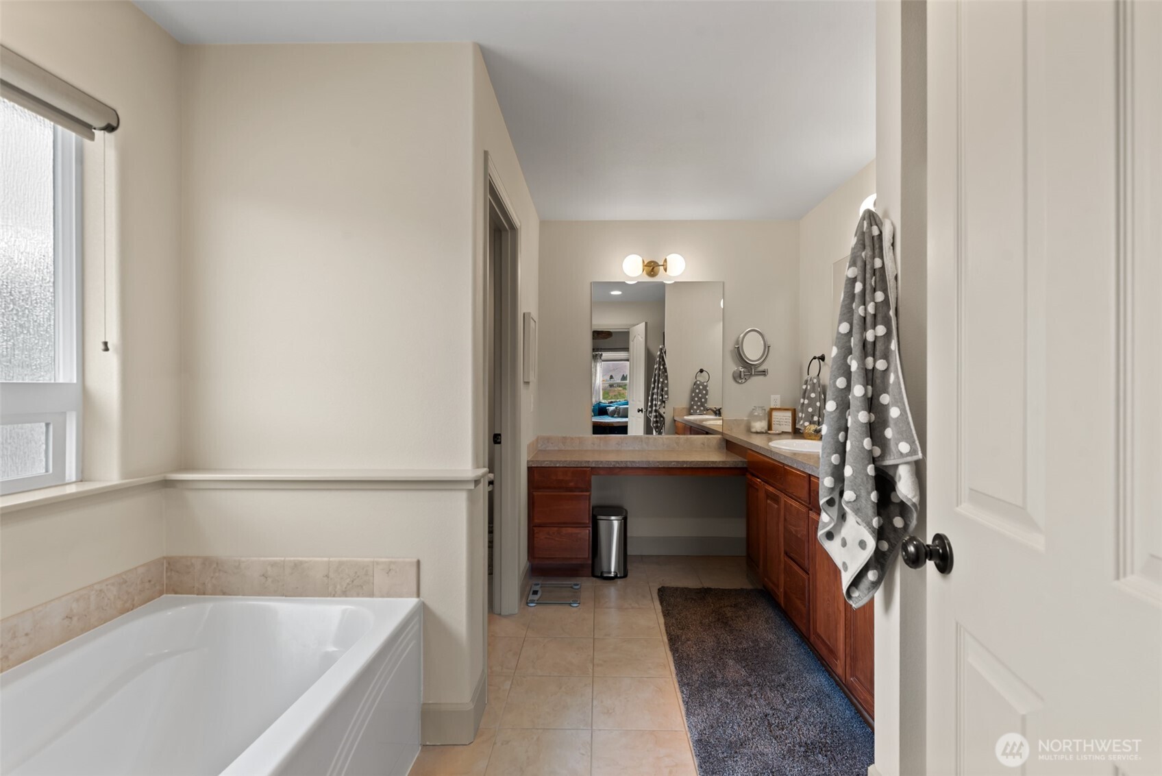 104 35th Street Property Photo 27