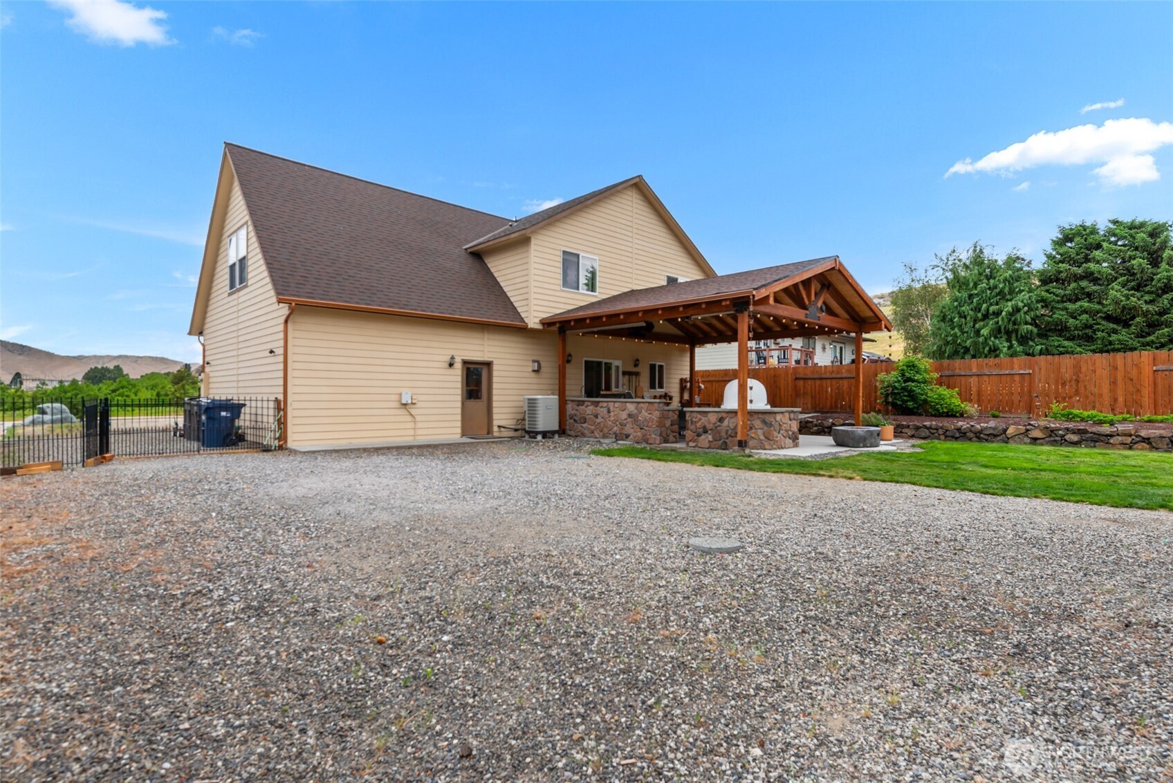 104 35th Street Property Photo 30