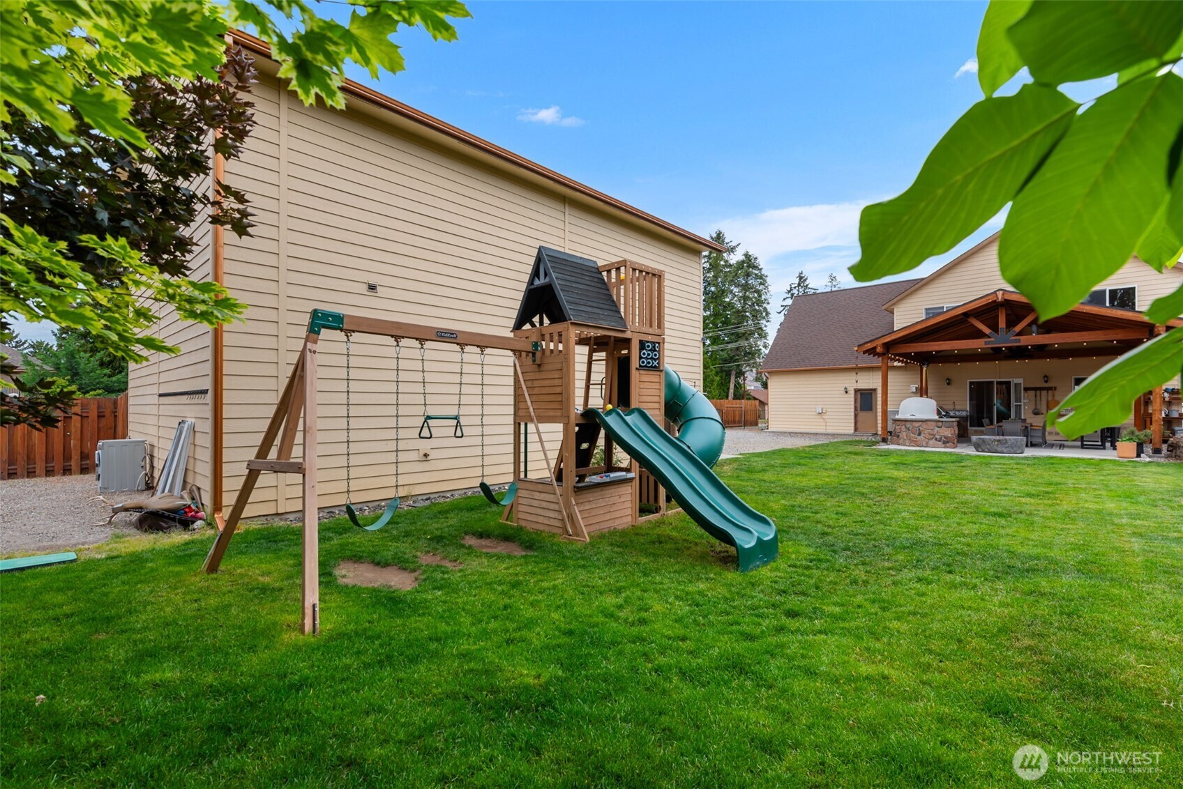 104 35th Street Property Photo 32