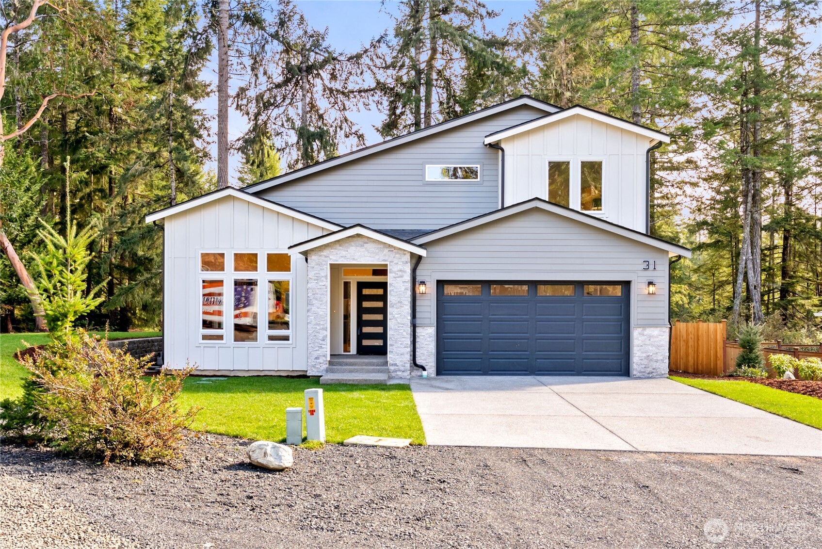 31 E Rhododendron Court Property Photo 1