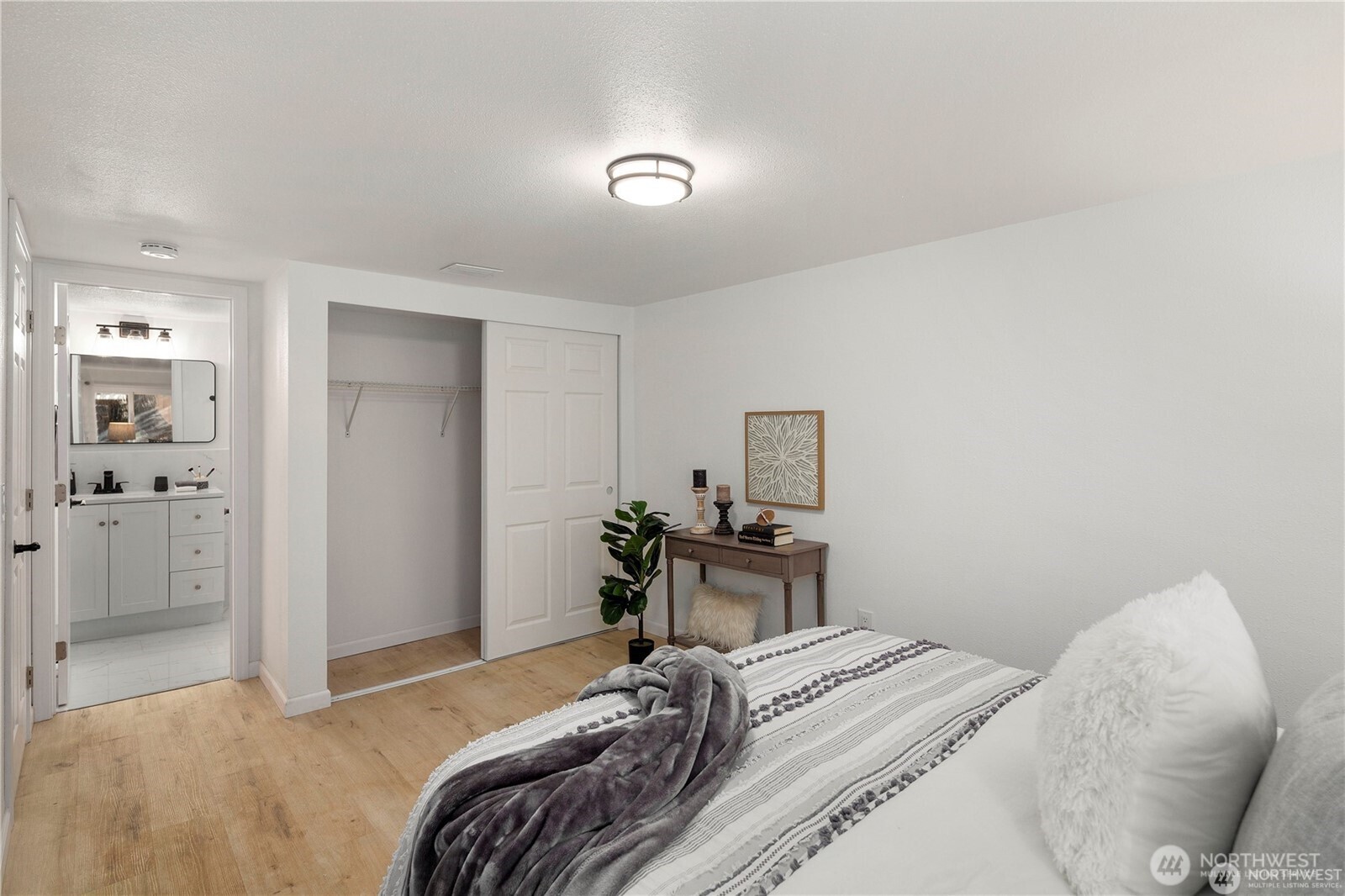 2315 S 116th Place Property Photo 31