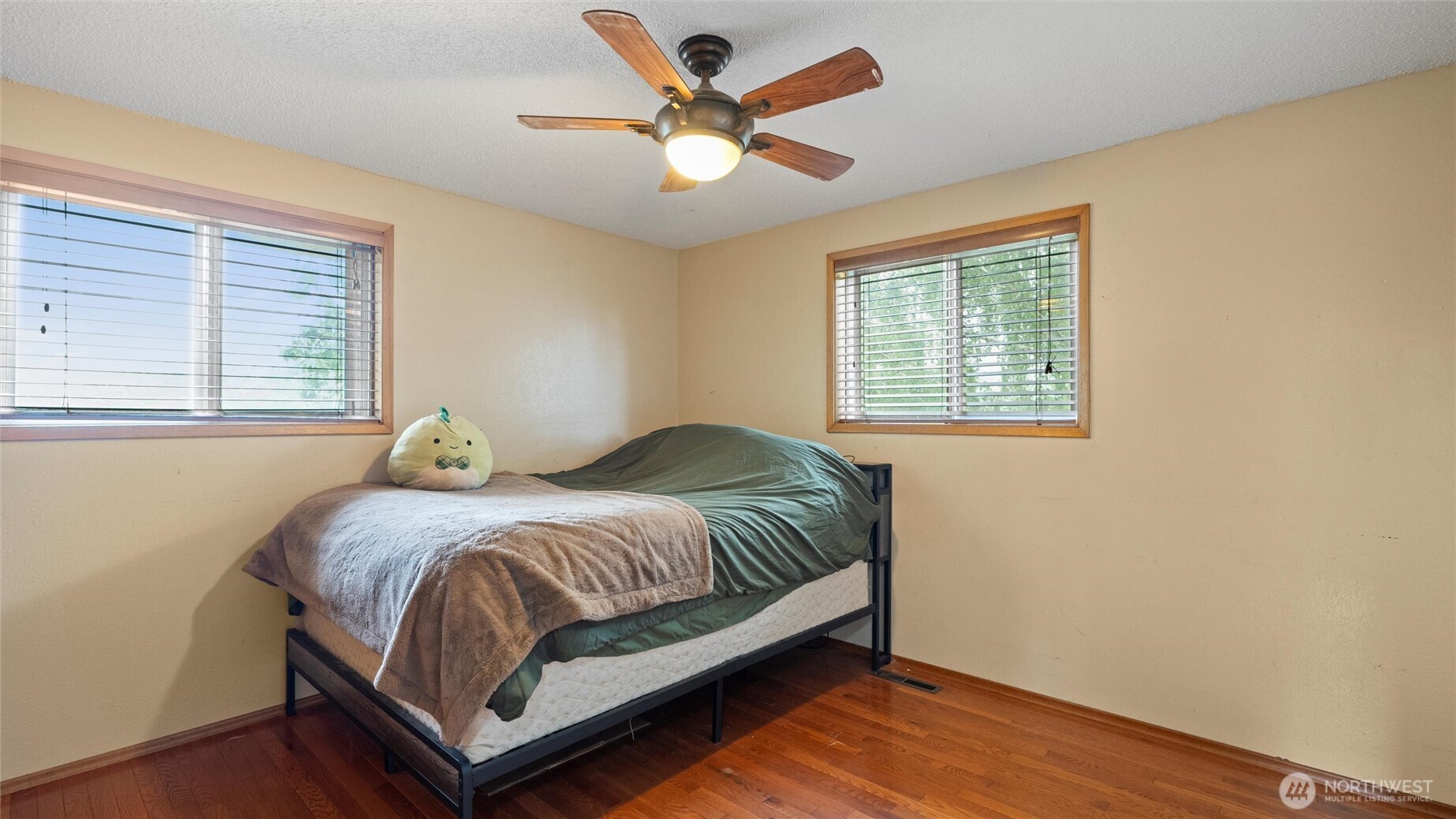 810 E Spring Property Photo 26