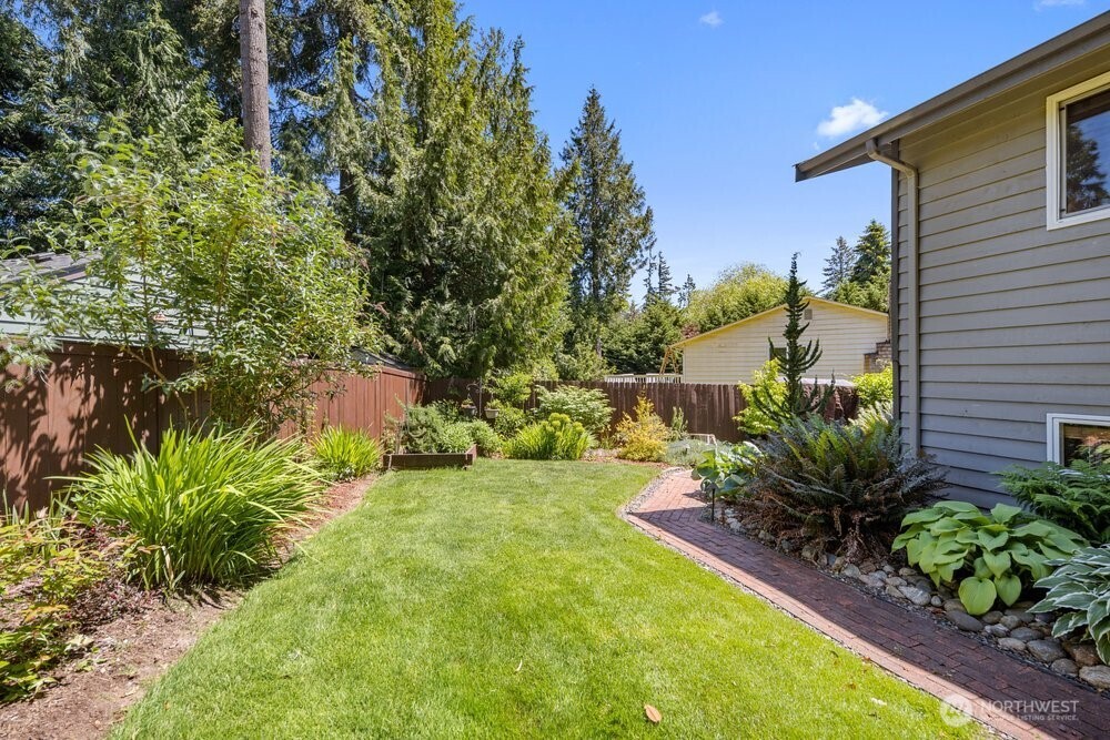 24306 87th Place Property Photo 28