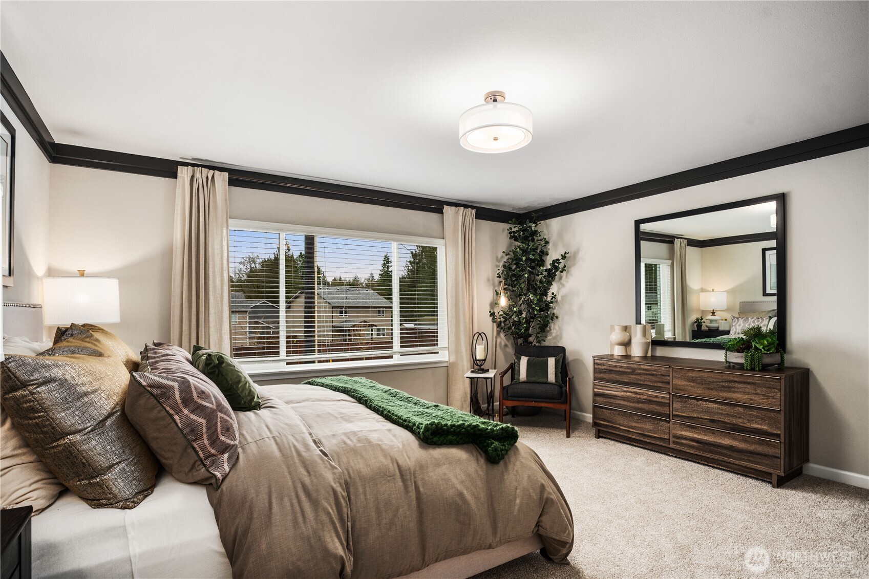 14733 18th Court Property Photo 8