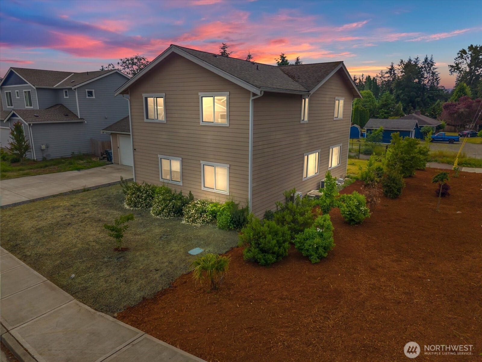 2204 158th Street Ct Property Photo 1
