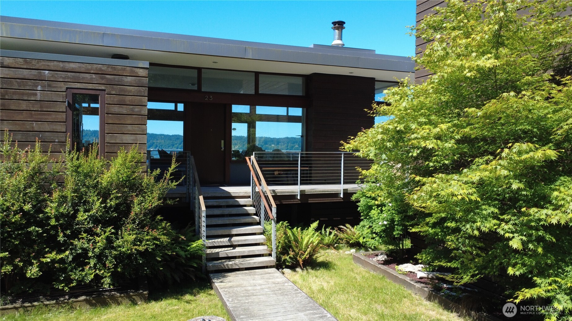 23 N Sand Point Way Property Photo 9