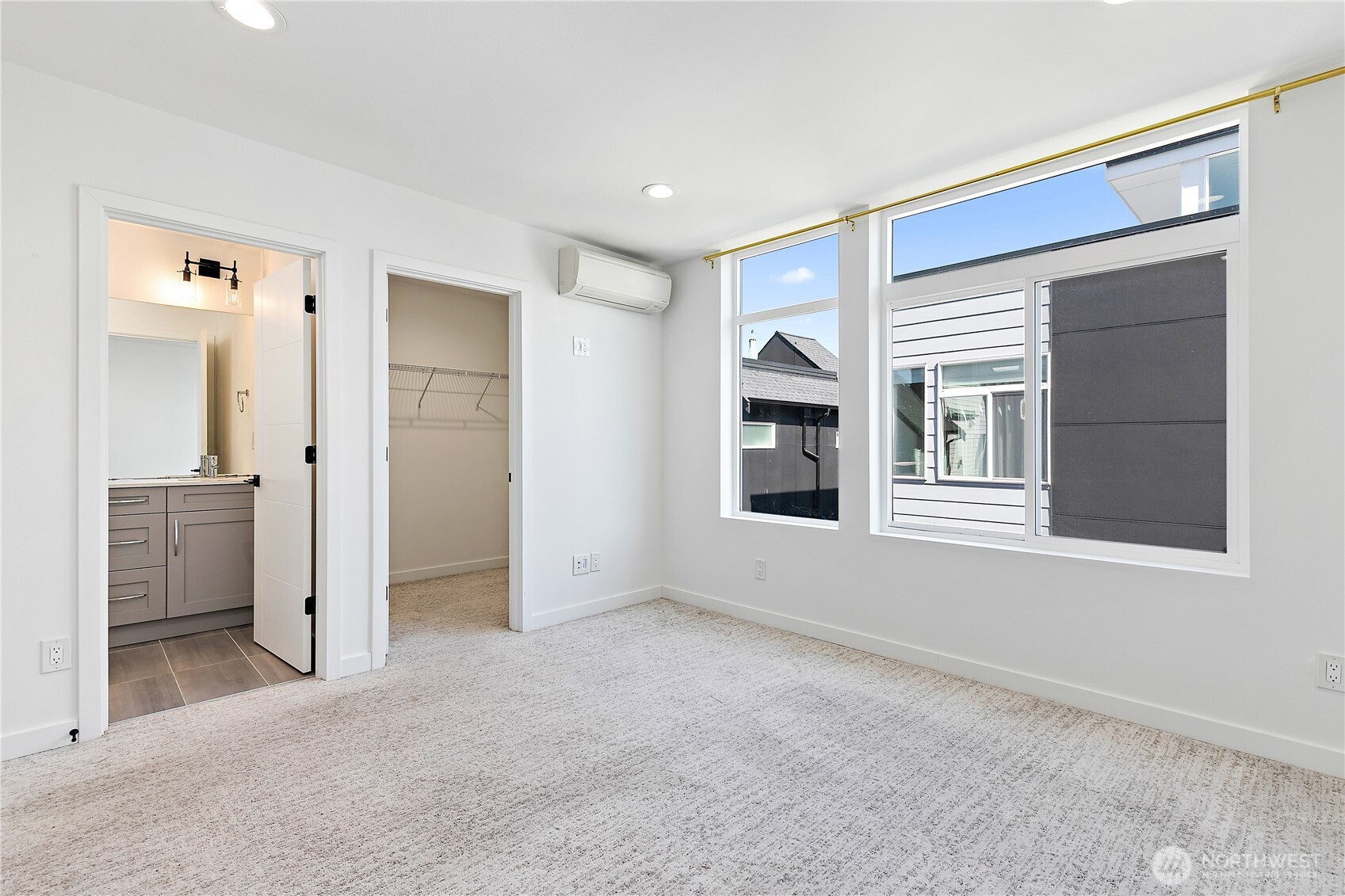 919 Nw 56th Street D Property Photo 16