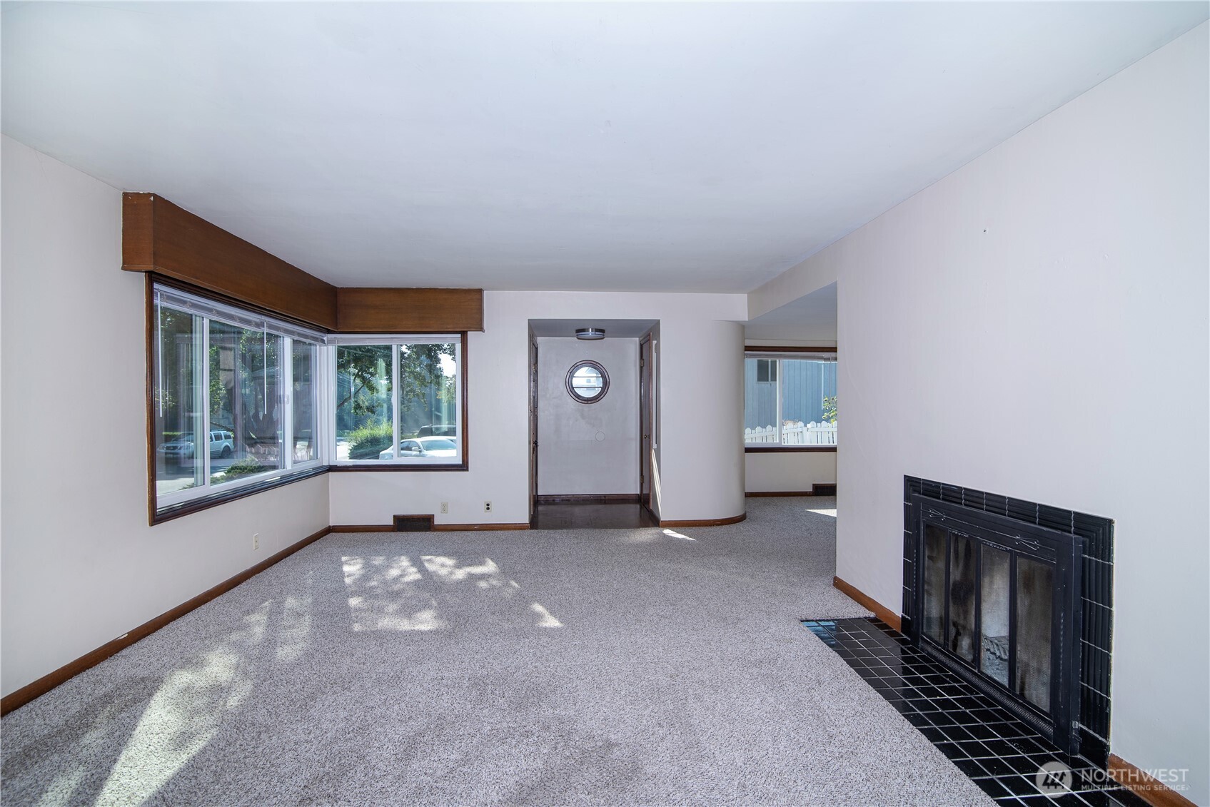203 N Walnut Street Property Photo 7