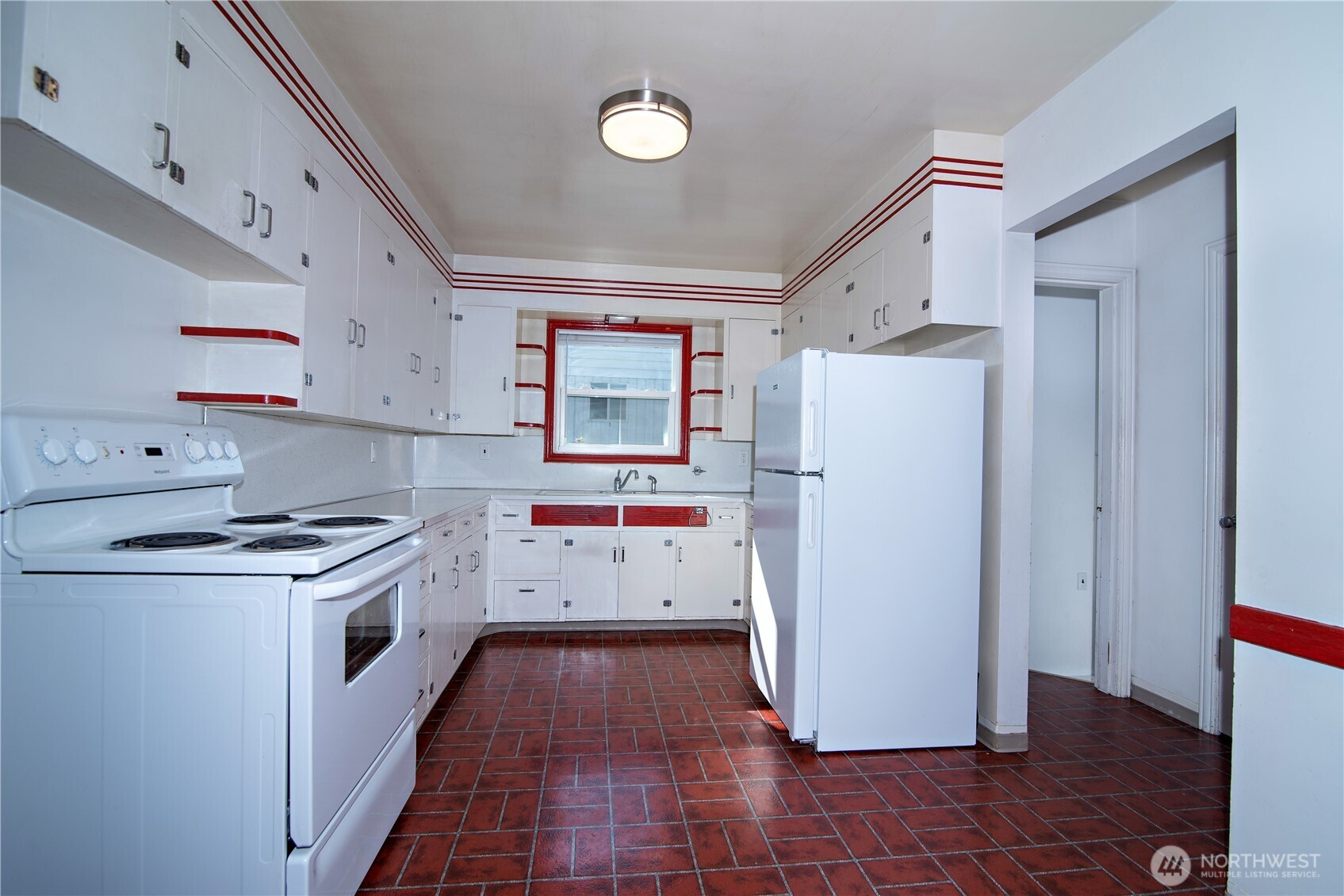 203 N Walnut Street Property Photo 14
