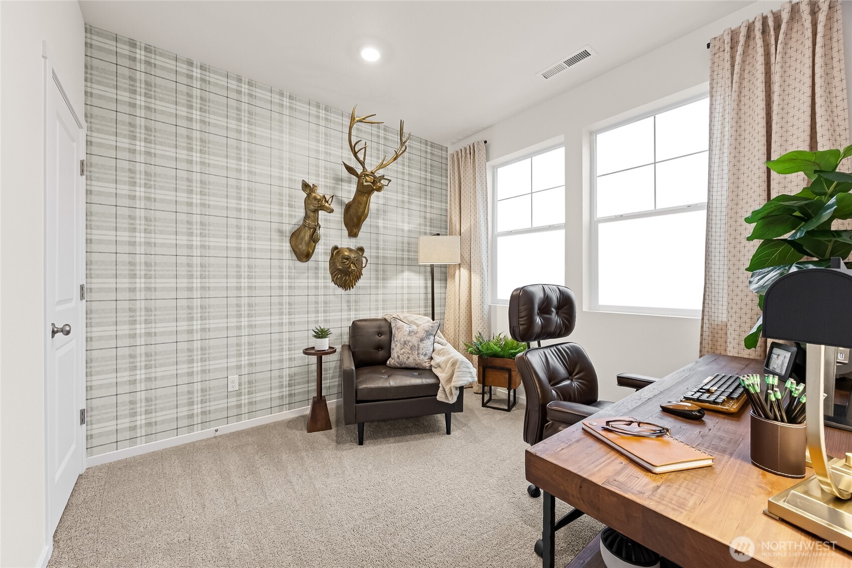561 Wall Street 52 Property Photo 6