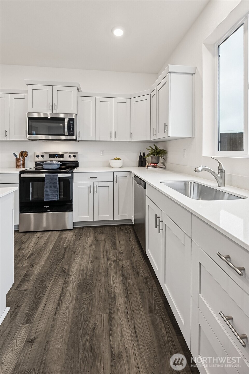 561 Wall Street 52 Property Photo 14