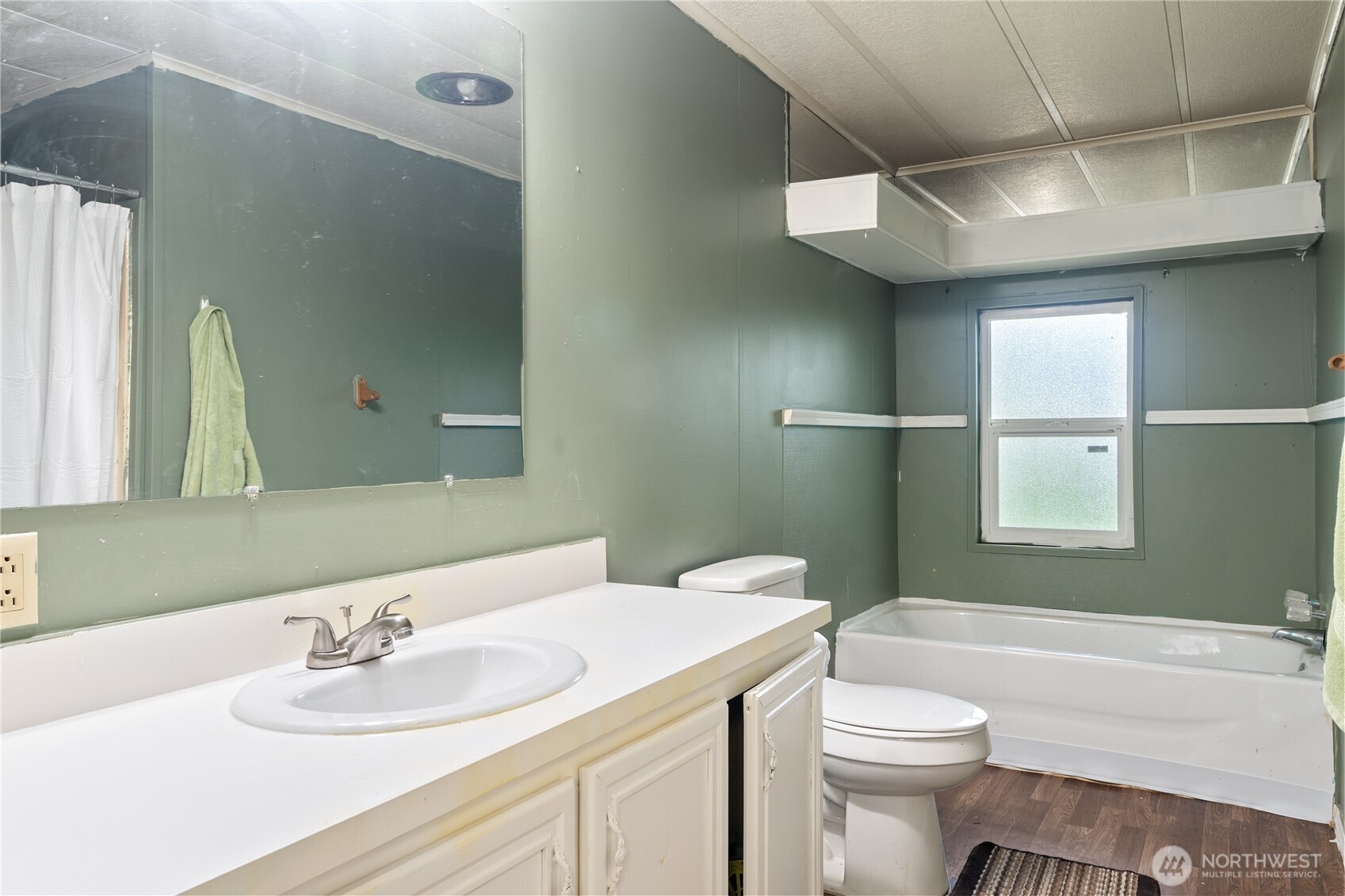 60 Ne Firwood Property Photo 21