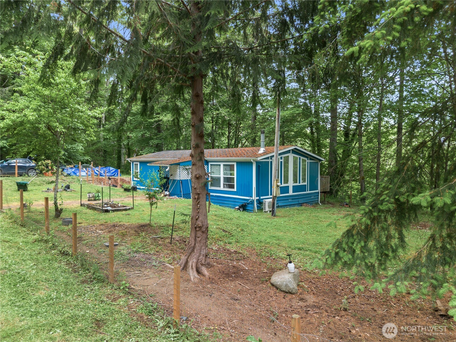 60 Ne Firwood Property Photo 24