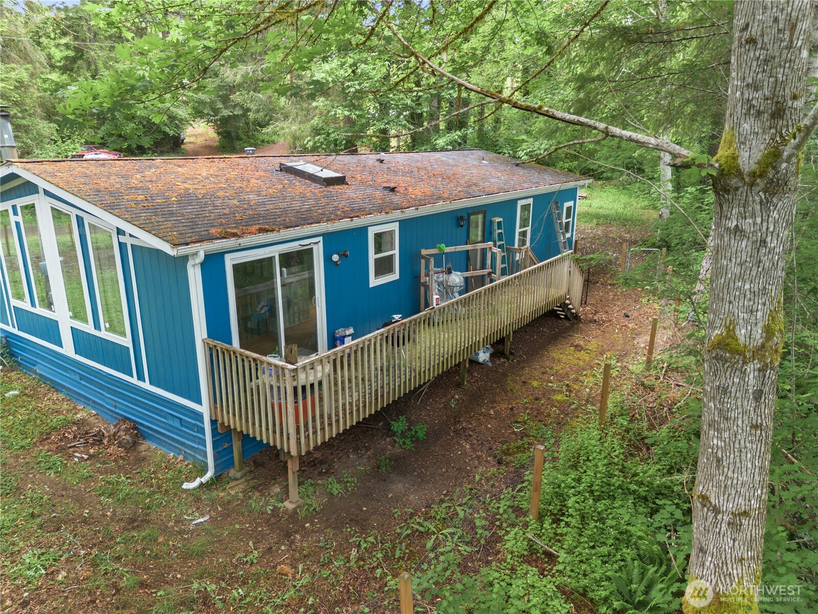 60 Ne Firwood Property Photo 26