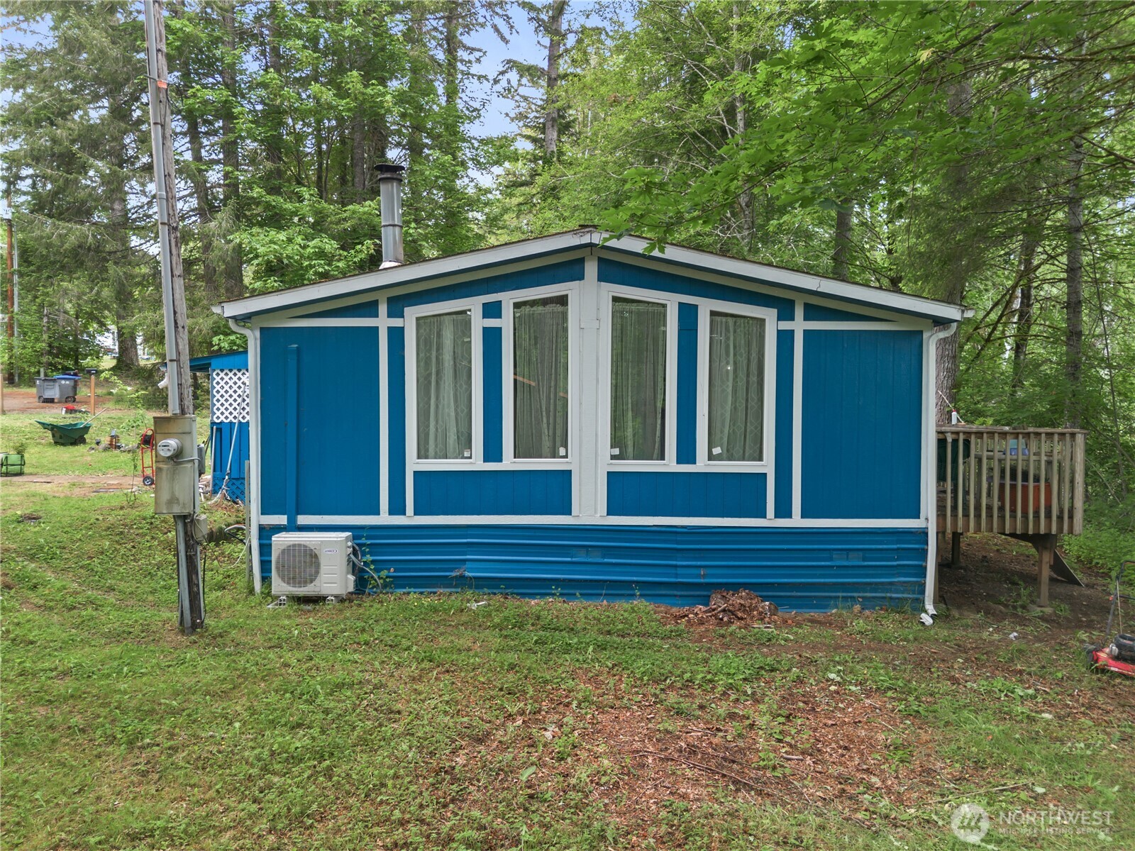 60 Ne Firwood Property Photo 28