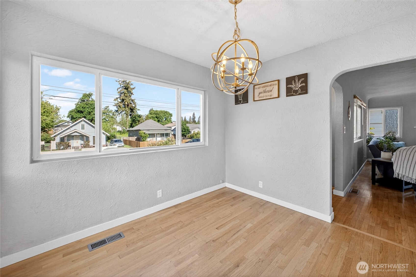 6831 S Yakima Avenue Property Photo 8