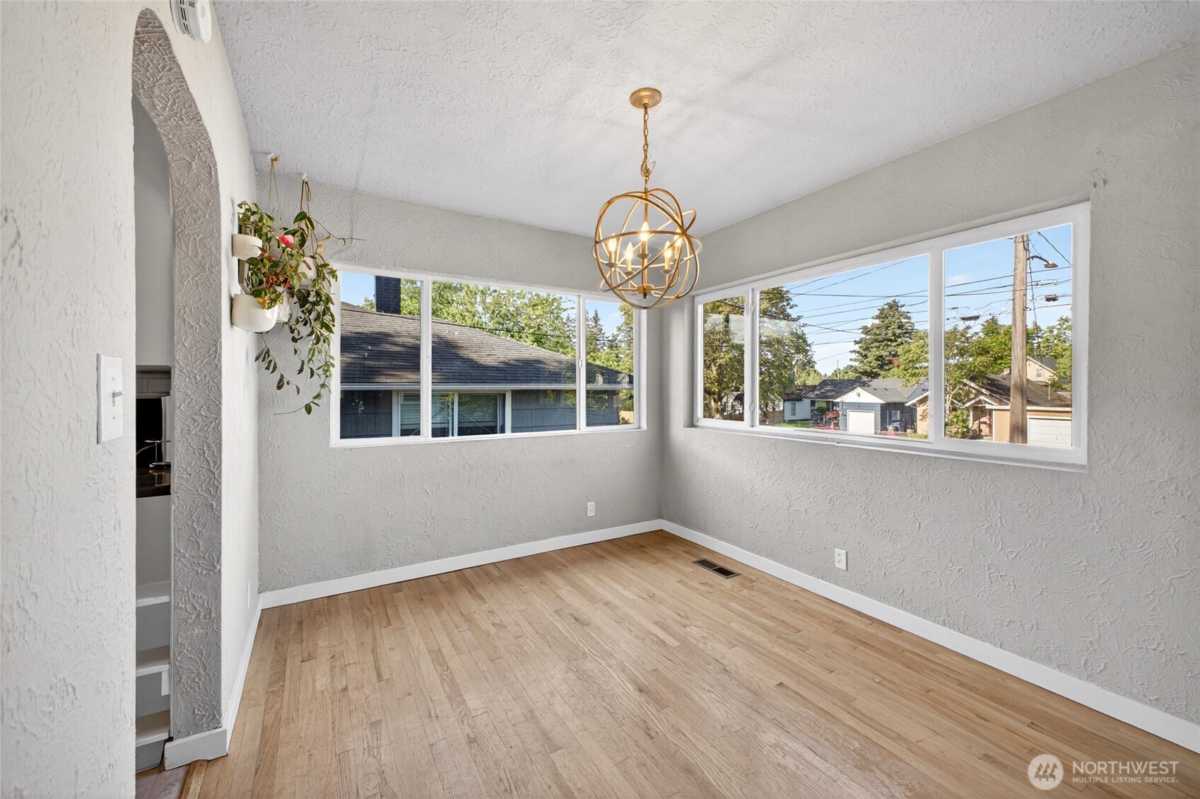 6831 S Yakima Avenue Property Photo 9