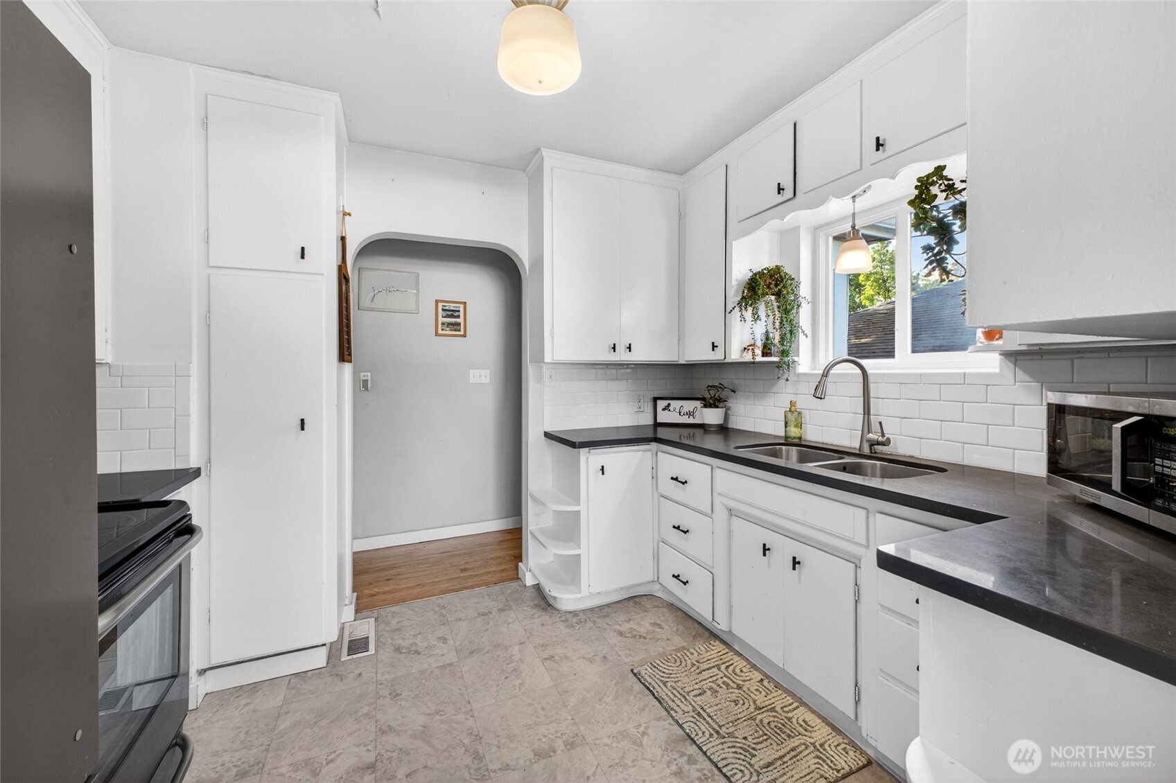 6831 S Yakima Avenue Property Photo 11